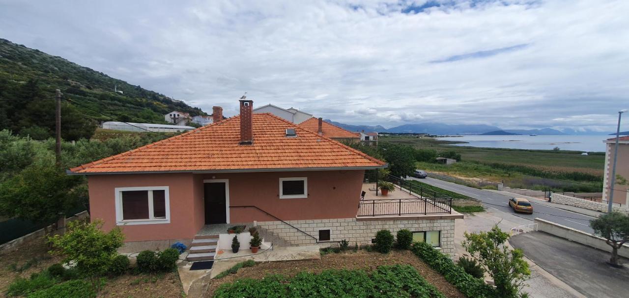 Apartmani Matea Трогир Екстериор снимка
